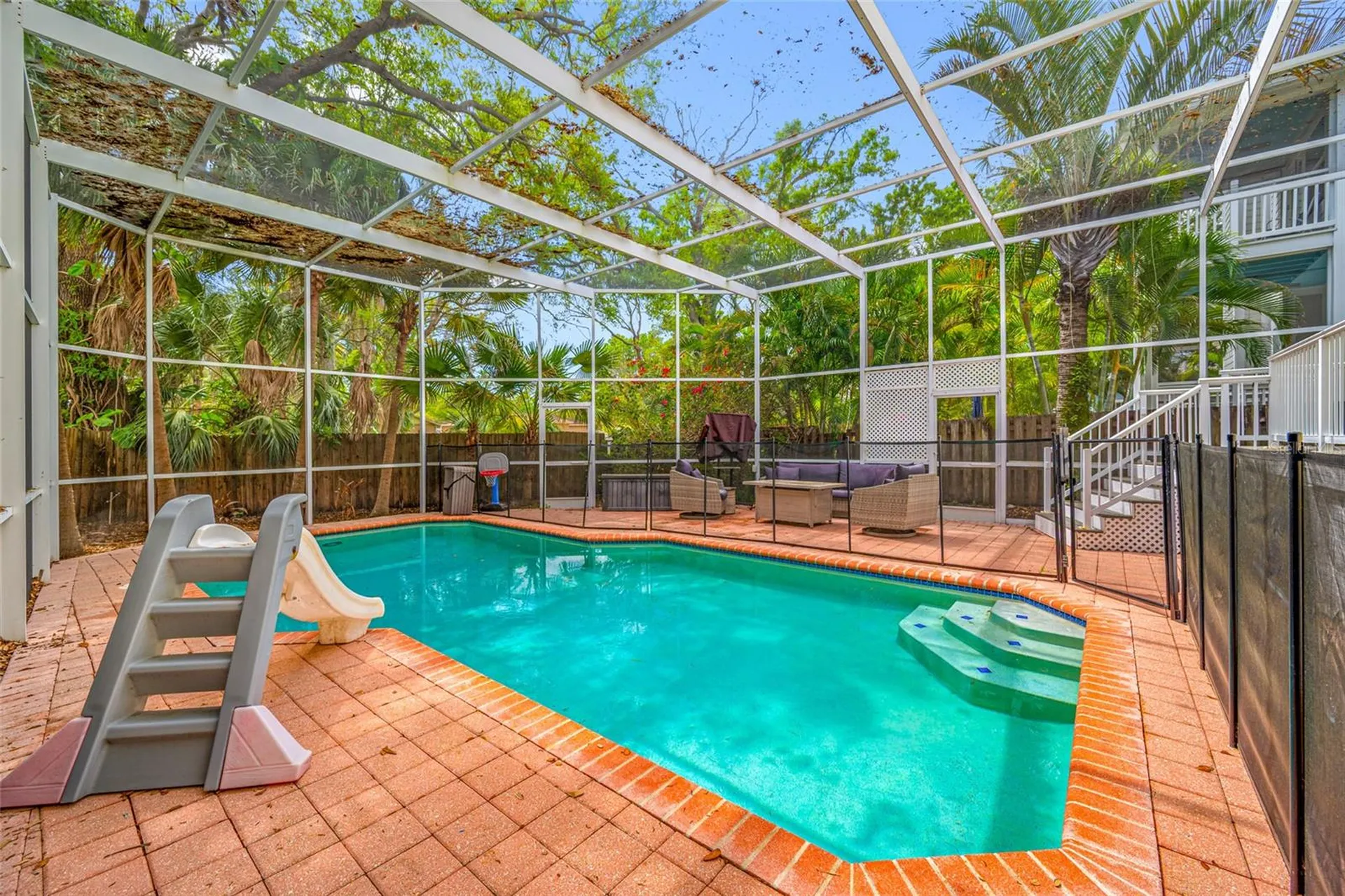 2808 Southpointe Lane Tampa FL 33611