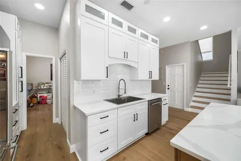 2808 Southpointe Lane Tampa FL 33611