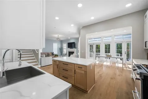 2808 Southpointe Lane Tampa FL 33611
