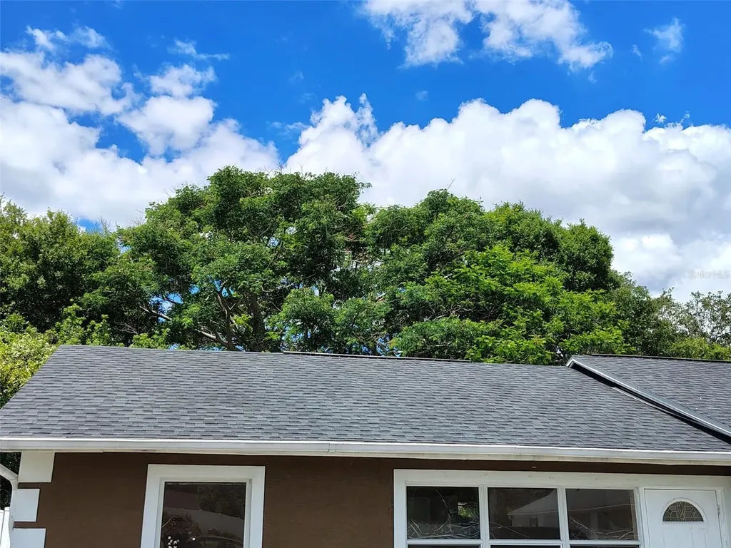 902 N Thacker Avenue Kissimmee FL 34741