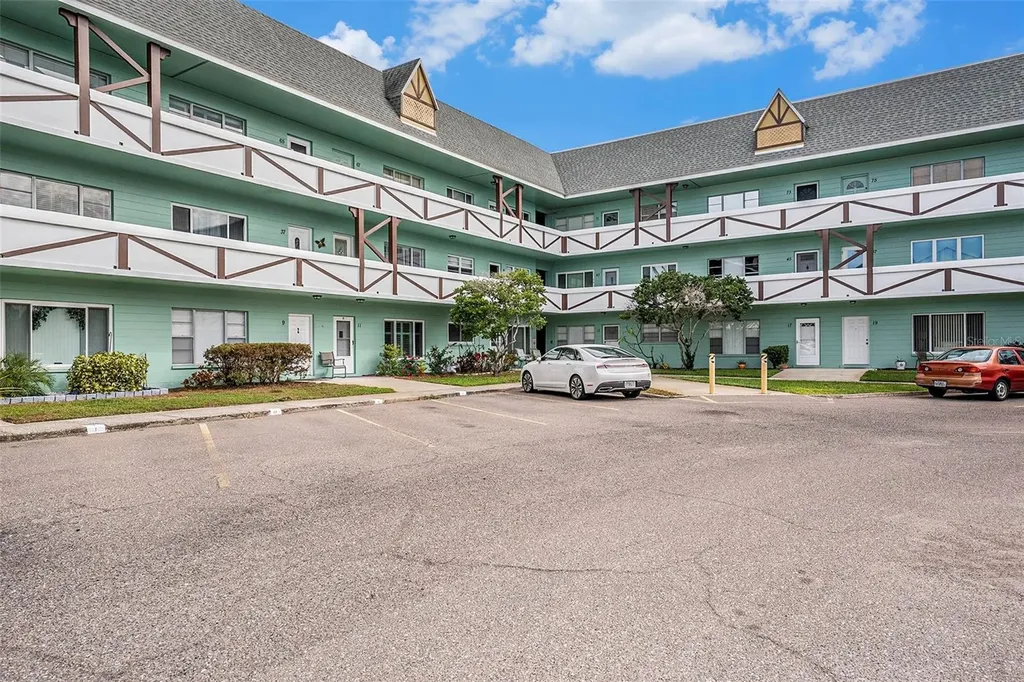 2043 Denmark Street Clearwater FL 33763