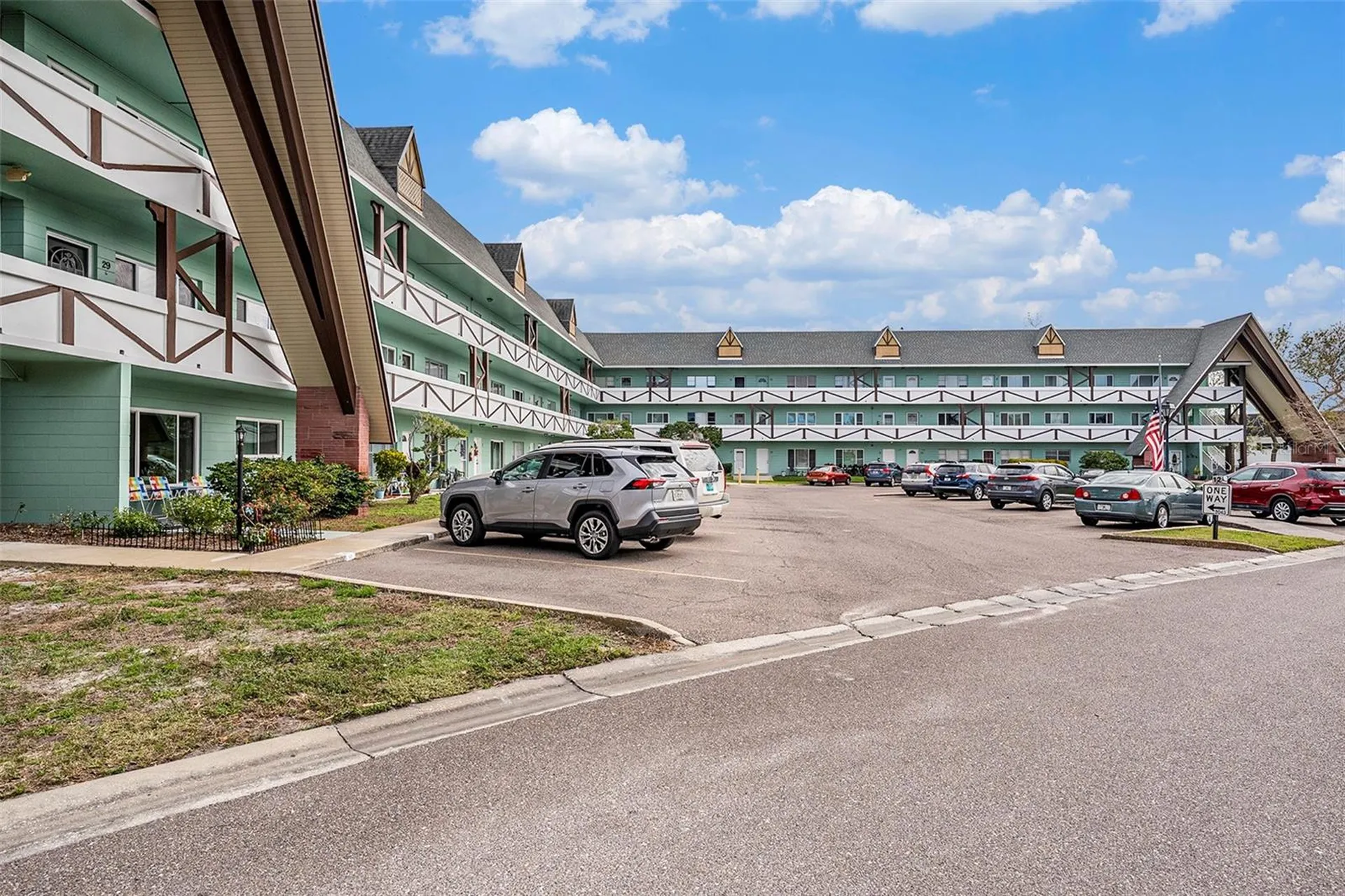 2043 Denmark Street Clearwater FL 33763