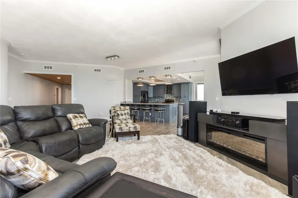1560 Gulf Boulevard Clearwater FL 33767