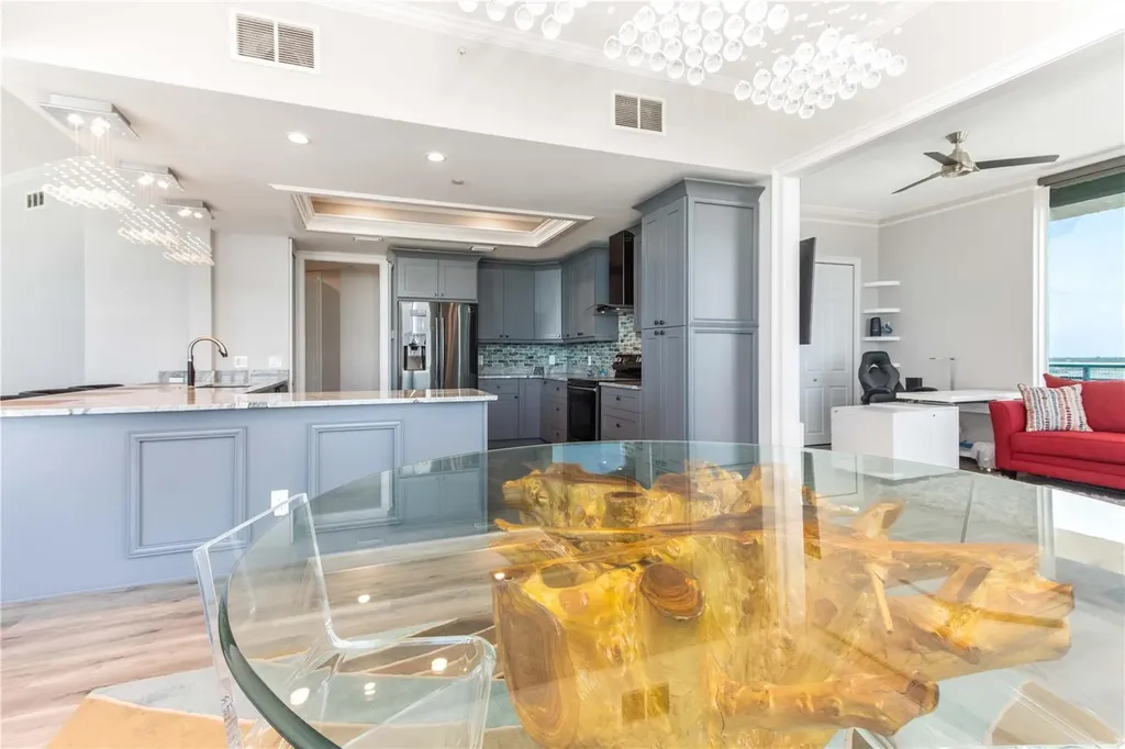 1560 Gulf Boulevard Clearwater FL 33767