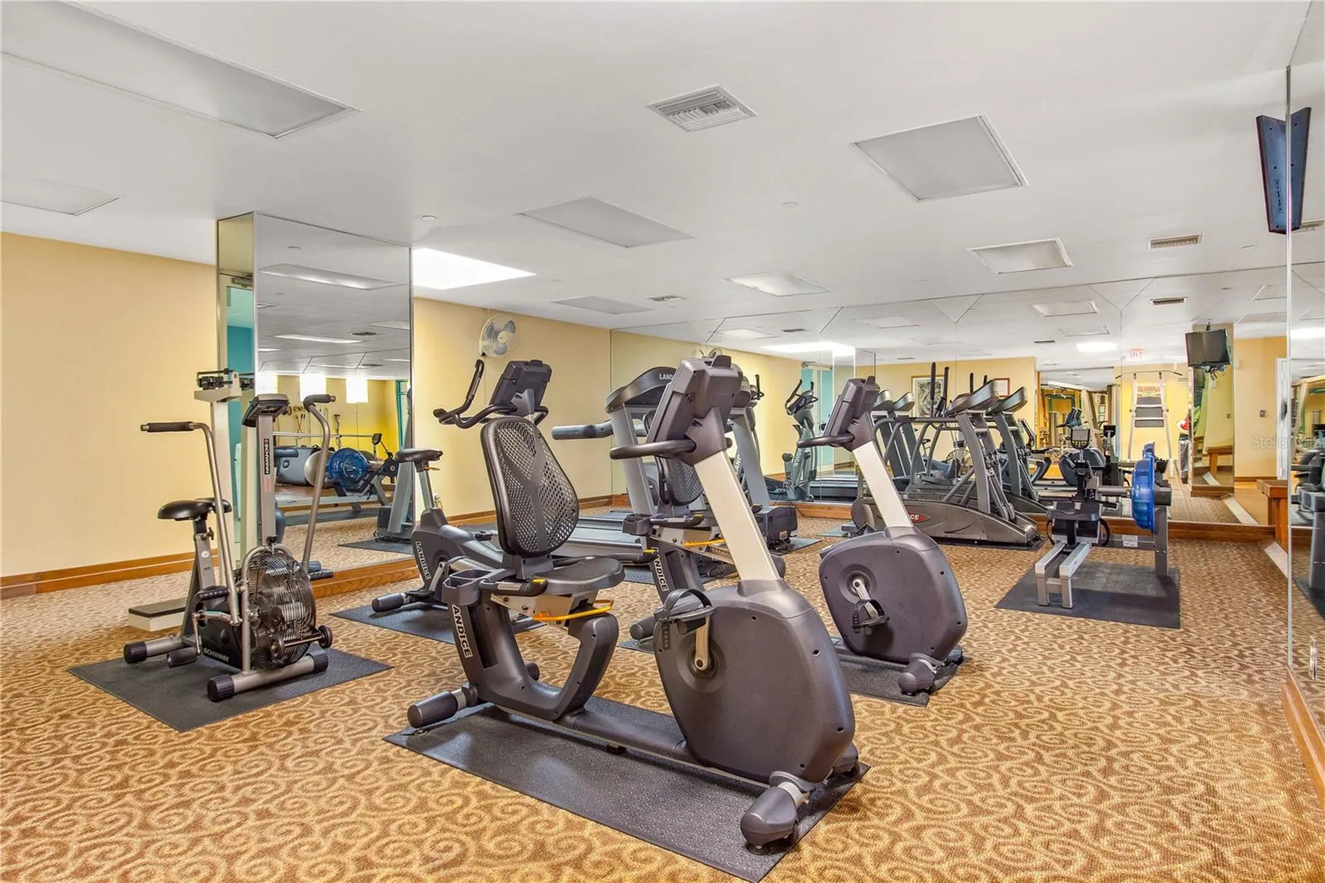1560 Gulf Boulevard Clearwater FL 33767