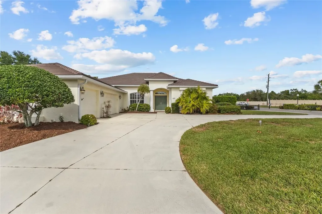 600 Cockatoo Circle Venice FL 34285