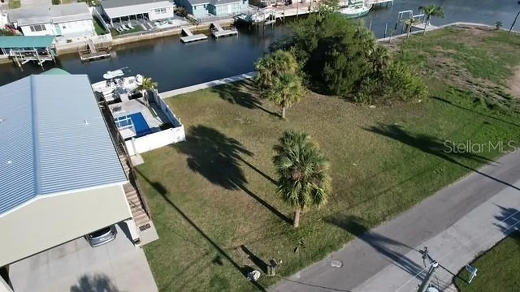 13908 King Hudson FL 34667