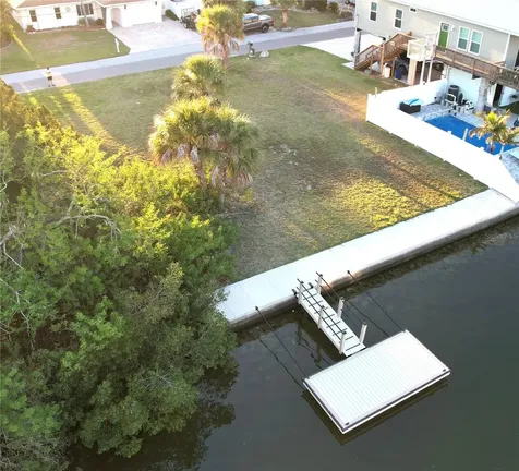 13908 King Hudson FL 34667
