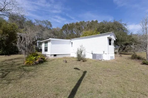 1824 Marion County Road Weirsdale FL 32195