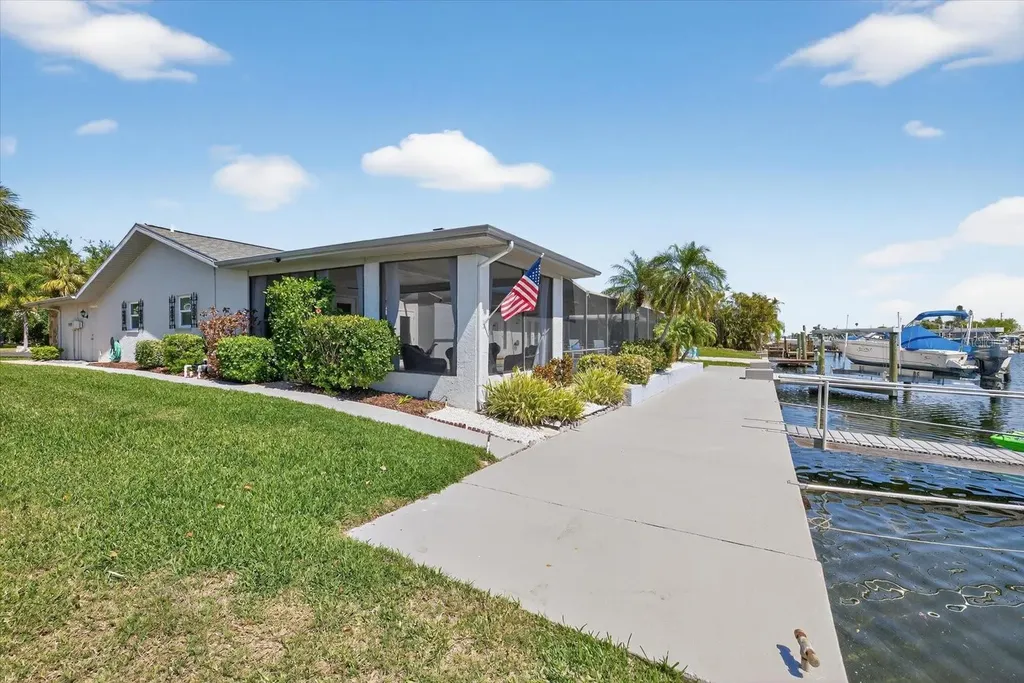 4042 Perry Place New Port Richey FL 34652