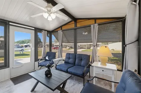 326 Nesbitt Park Avenue Davenport FL 33897
