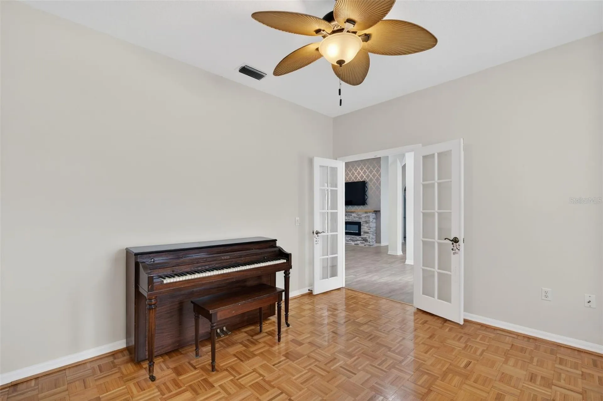 4449 Golden Lake Drive Sarasota FL 34233