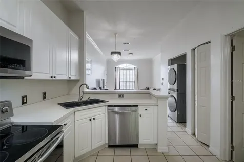 141 Reserve Circle Oviedo FL 32765