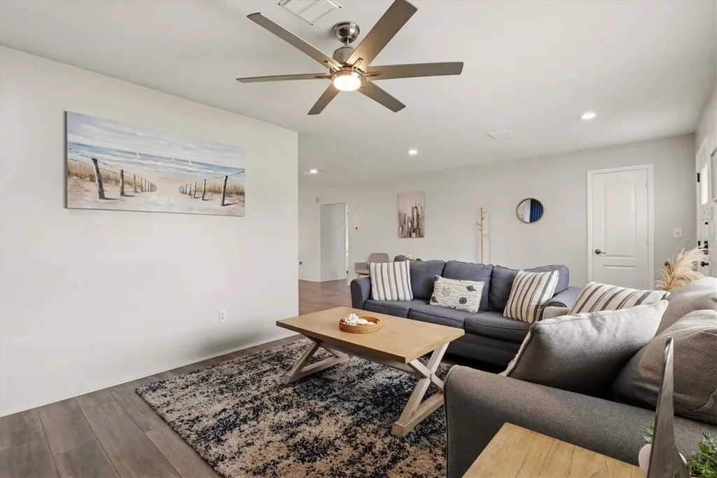 3310 Siesta Drive Venice FL 34293