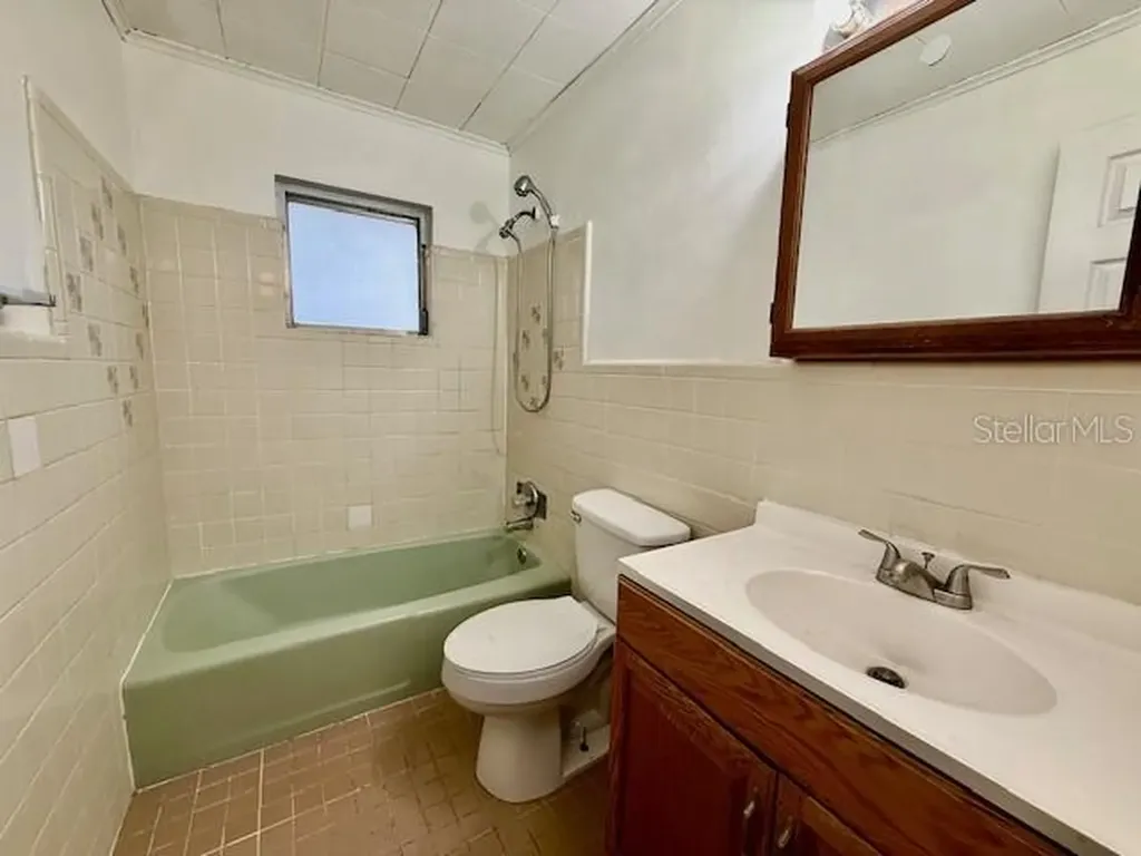 4 Sunshine Boulevard Deland FL 32724