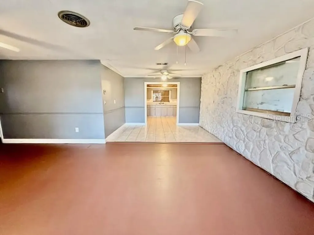 4 Sunshine Boulevard Deland FL 32724