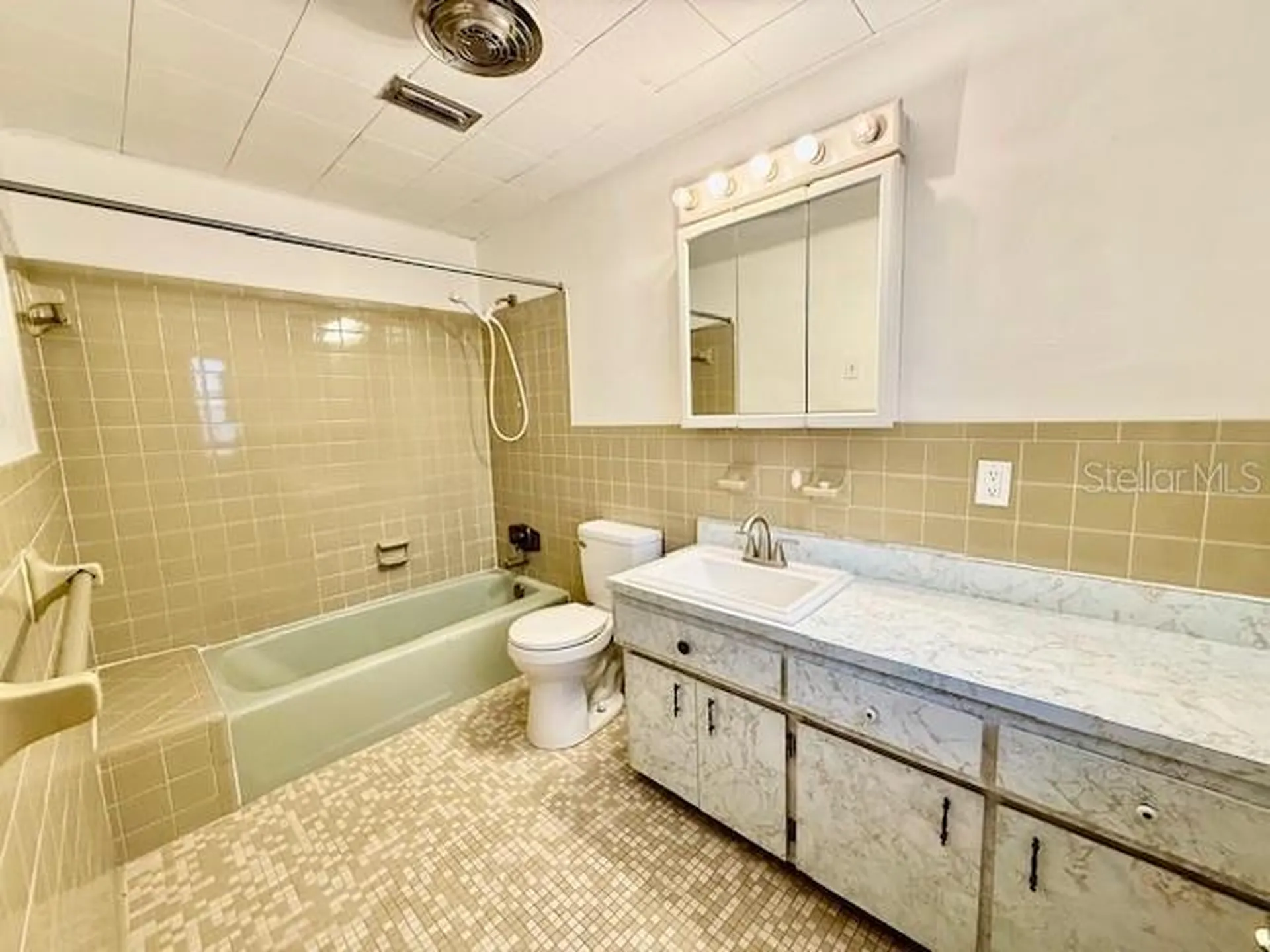 4 Sunshine Boulevard Deland FL 32724
