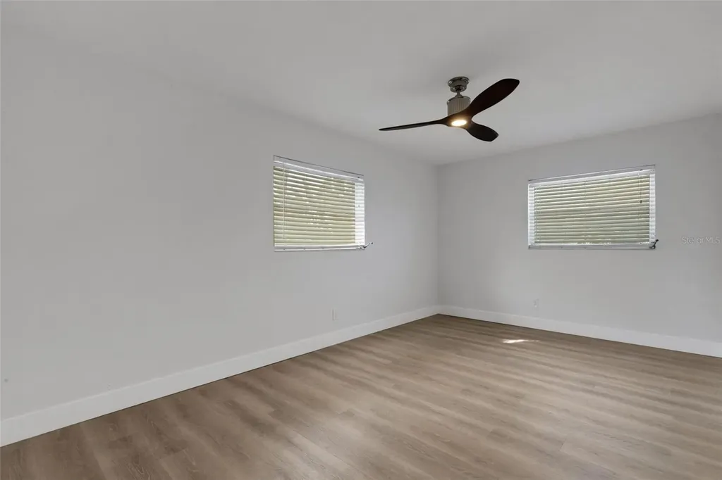 7912 Garden Drive N St Petersburg FL 33710