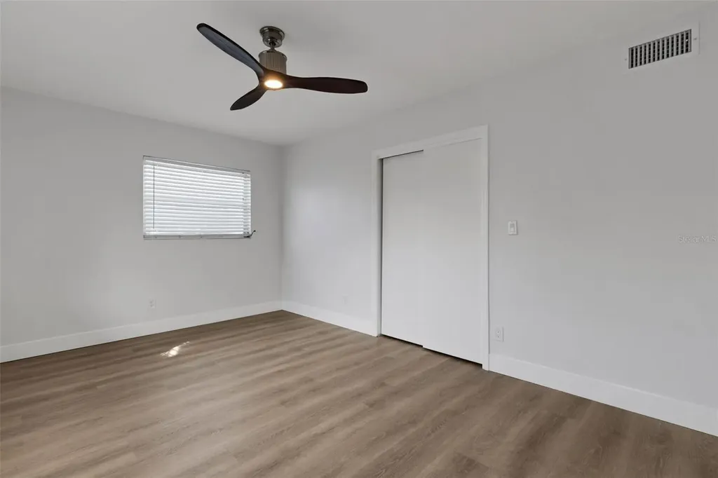 7912 Garden Drive N St Petersburg FL 33710