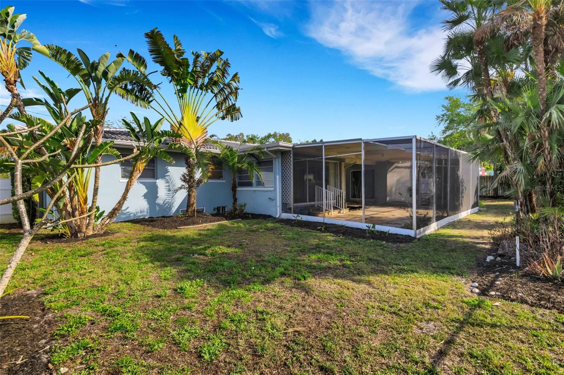 7912 Garden Drive N St Petersburg FL 33710