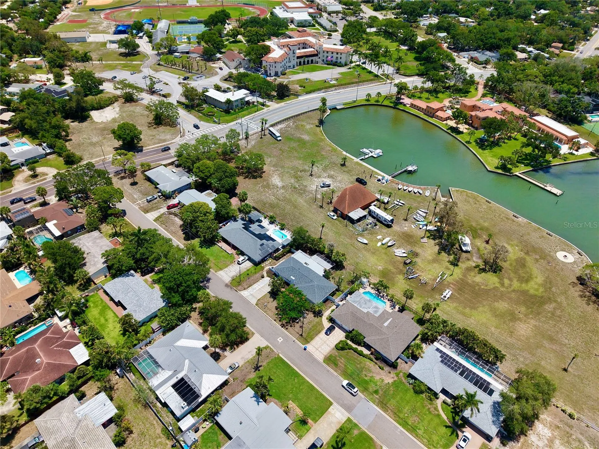 7912 Garden Drive N St Petersburg FL 33710