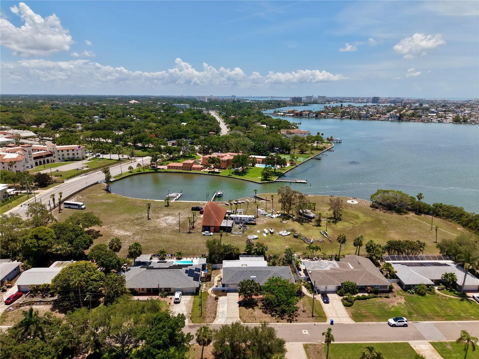7912 Garden Drive N St Petersburg FL 33710