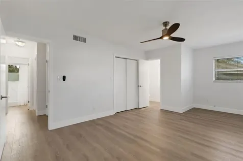 7912 Garden Drive N St Petersburg FL 33710