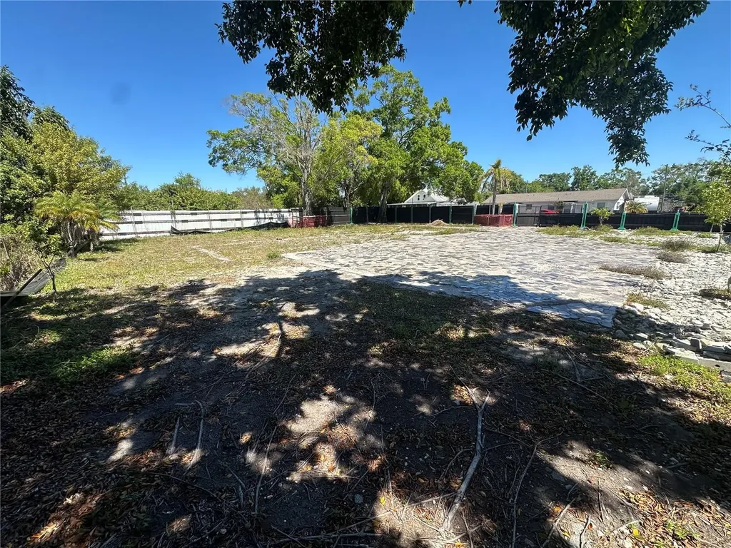 3023 62nd Avenue N St Petersburg FL 33702