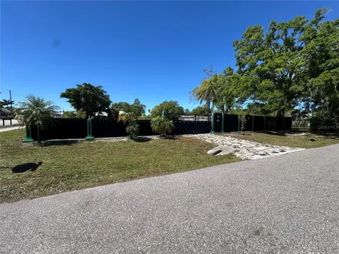 3023 62nd Avenue N St Petersburg FL 33702