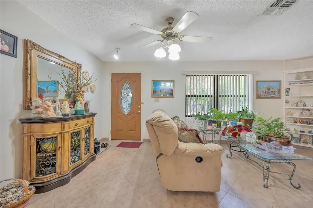711 E Frederick Avenue Dundee FL 33838
