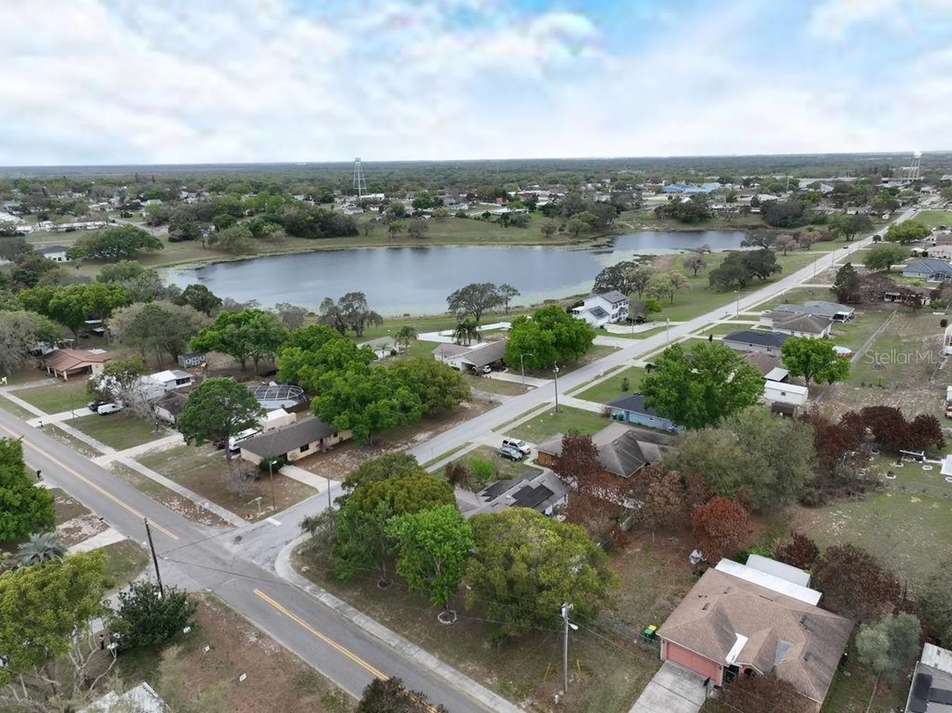 711 E Frederick Avenue Dundee FL 33838
