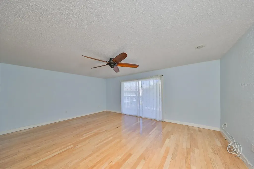 521 Pinellas Bayway S St Petersburg FL 33715
