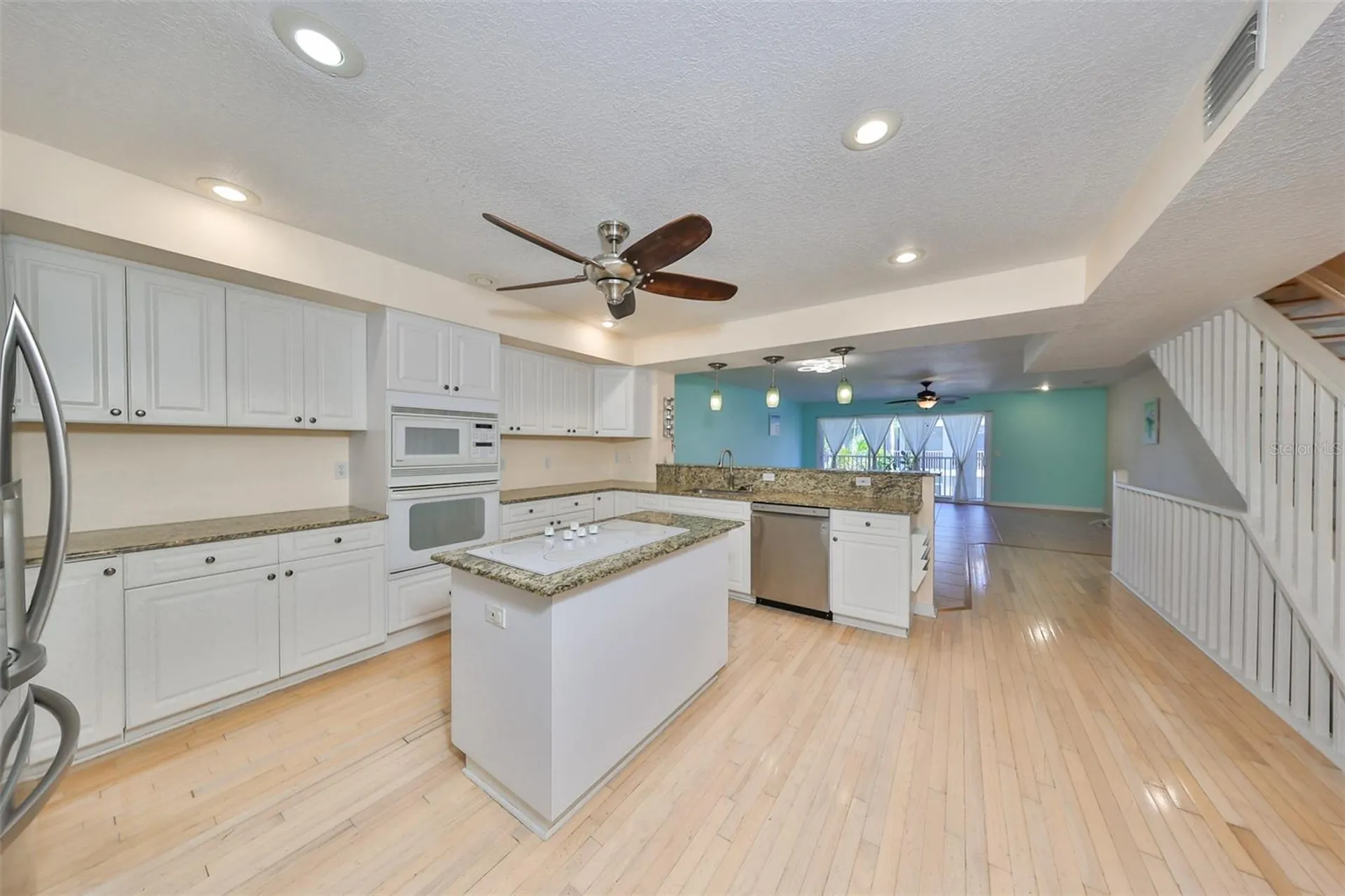 521 Pinellas Bayway S St Petersburg FL 33715
