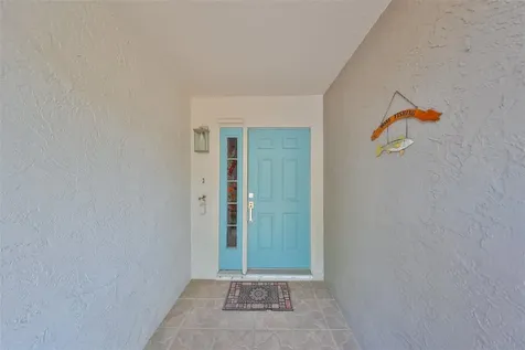 521 Pinellas Bayway S St Petersburg FL 33715