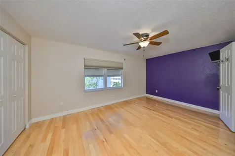 521 Pinellas Bayway S St Petersburg FL 33715