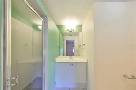 521 Pinellas Bayway S St Petersburg FL 33715