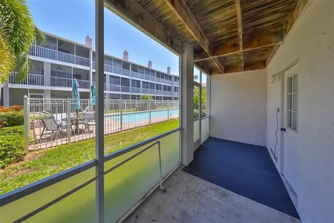 521 Pinellas Bayway S St Petersburg FL 33715