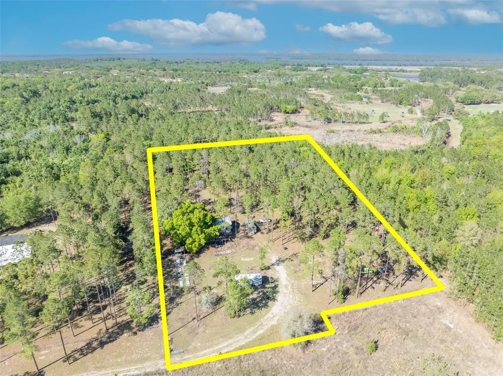 9535 Number Two Road Howey In The Hills FL 34737