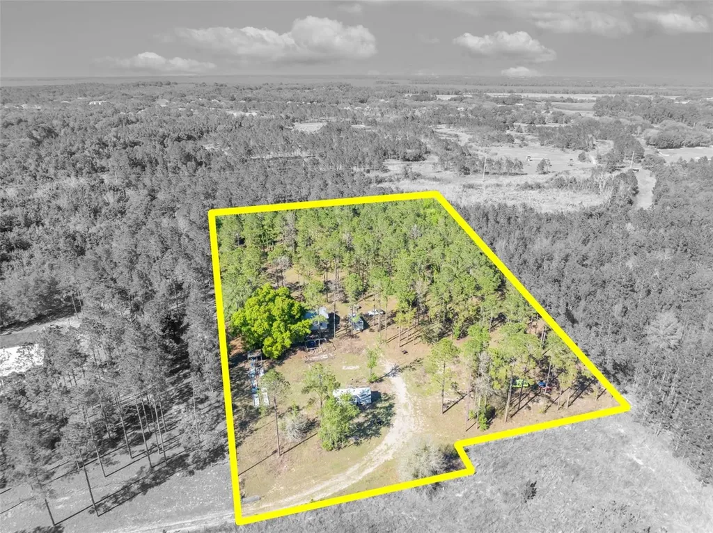 9535 Number Two Road Howey In The Hills FL 34737