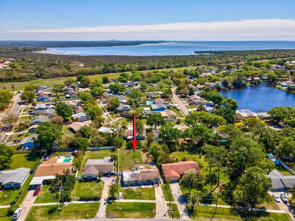 507 Shore Drive E Oldsmar FL 34677