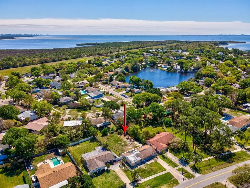 507 Shore Drive E Oldsmar FL 34677