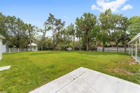 34 Garden Mall Court Inglis FL 34449