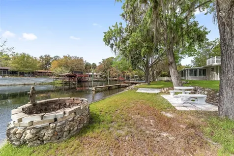 34 Garden Mall Court Inglis FL 34449