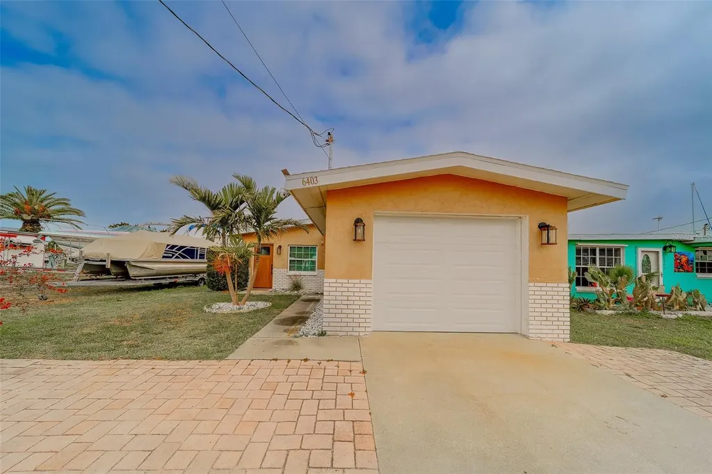 6403 Lonnie Lee Lane Hudson FL 34667
