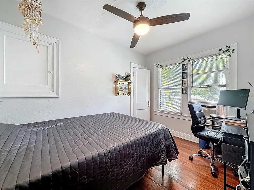 146 13th Avenue NE St Petersburg FL 33701