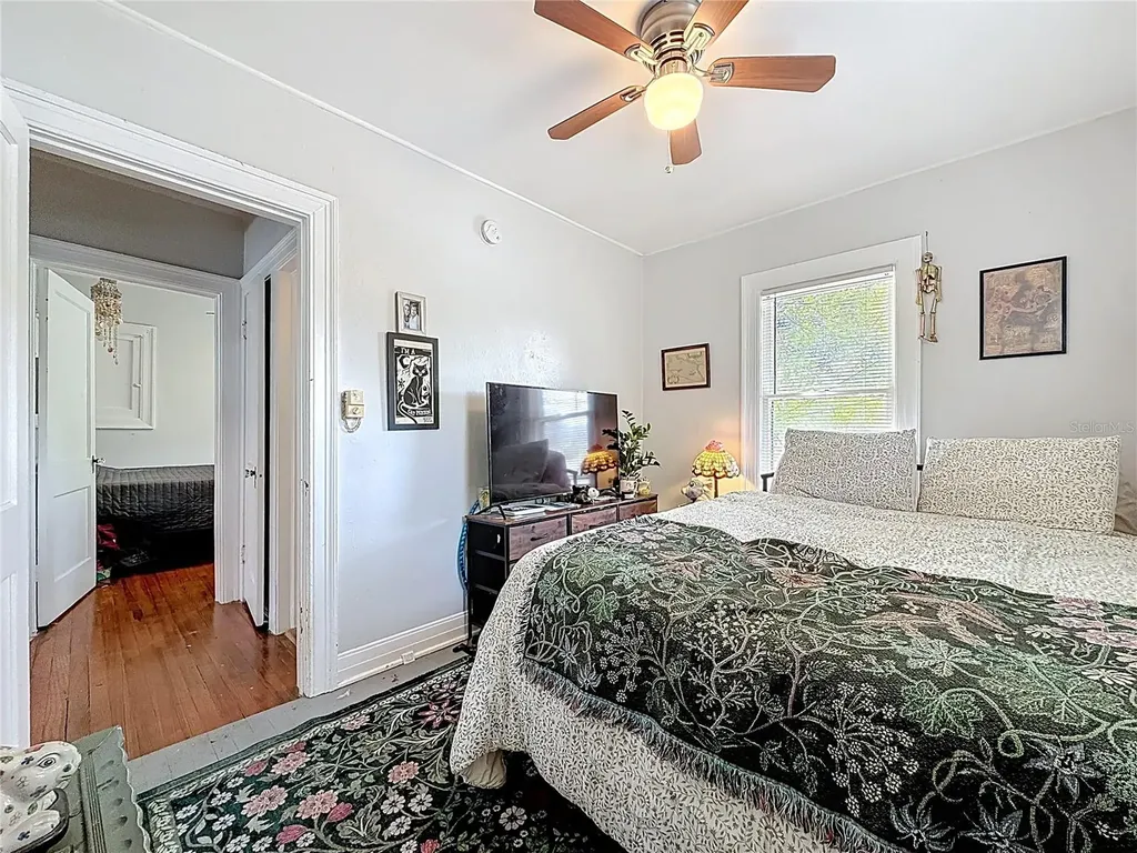 146 13th Avenue NE St Petersburg FL 33701