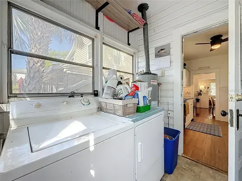 146 13th Avenue NE St Petersburg FL 33701