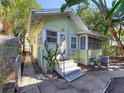 146 13th Avenue NE St Petersburg FL 33701