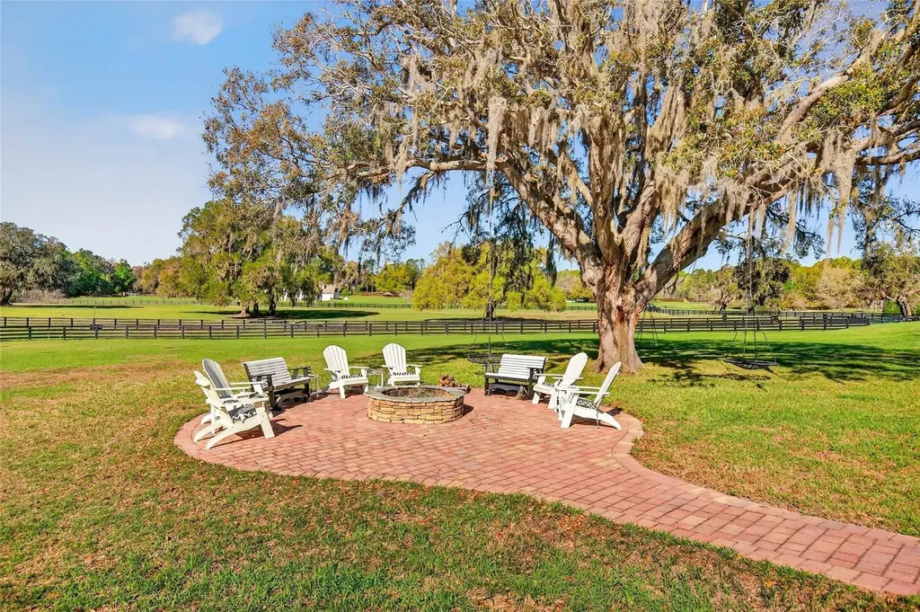 2730 SE 101st Street Ocala FL 34480