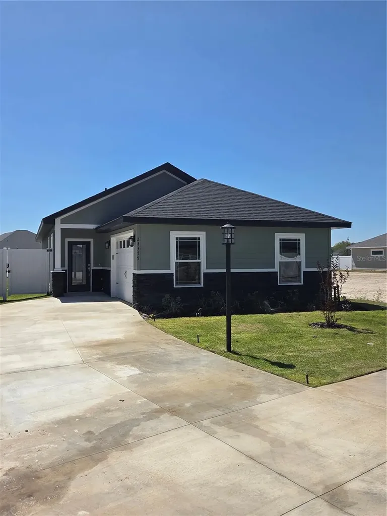 24375 SW 18th Lane Newberry FL 32669